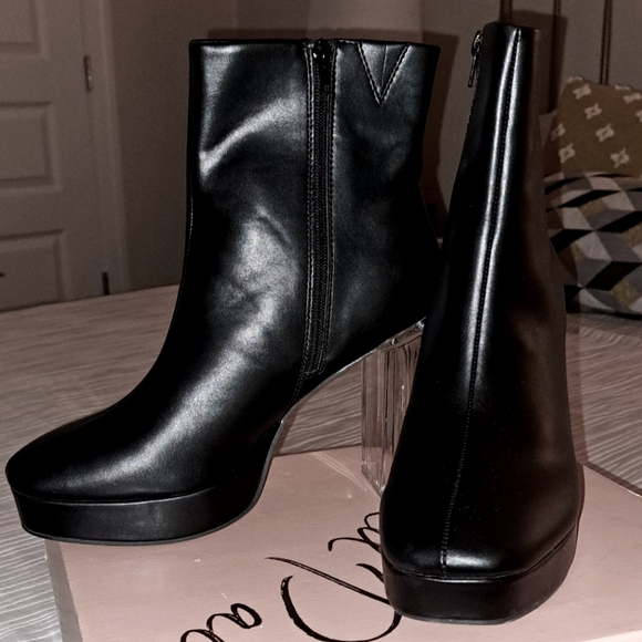 Charlee Lucite Bottom Platform Booties, Size 9.5 - Picture 2 of 6